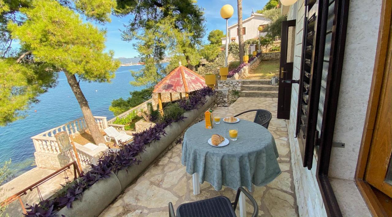 Seaview & Beachfront Apartments Jakov Donji Okrug  Eksteriør billede
