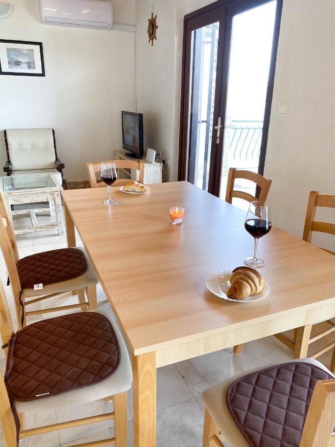 Seaview & Beachfront Apartments Jakov Donji Okrug  Eksteriør billede
