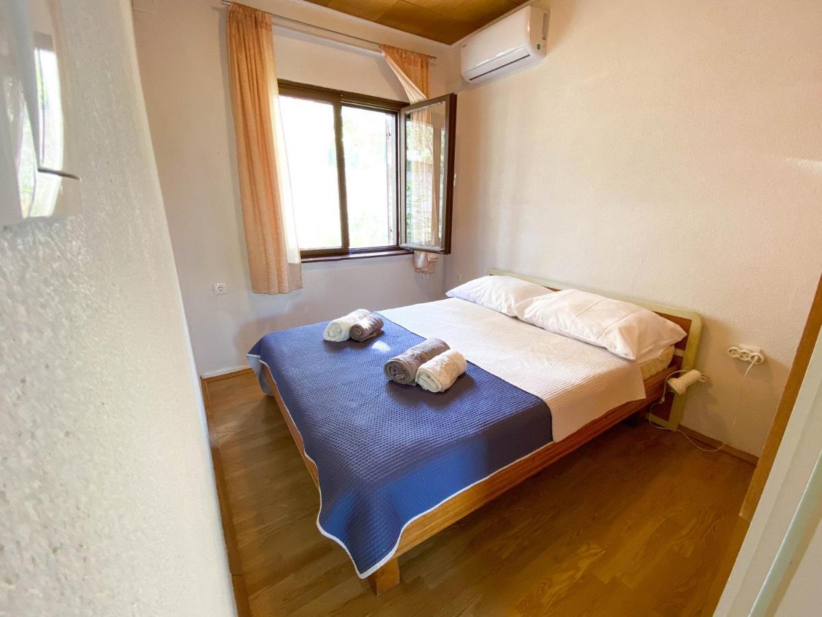 Seaview & Beachfront Apartments Jakov Donji Okrug  Eksteriør billede