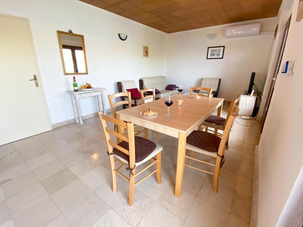 Seaview & Beachfront Apartments Jakov Donji Okrug  Eksteriør billede