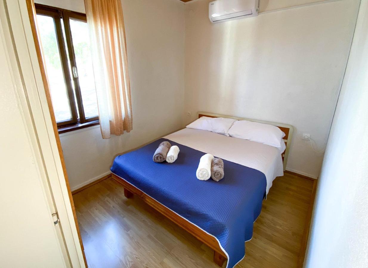 Seaview & Beachfront Apartments Jakov Donji Okrug  Eksteriør billede