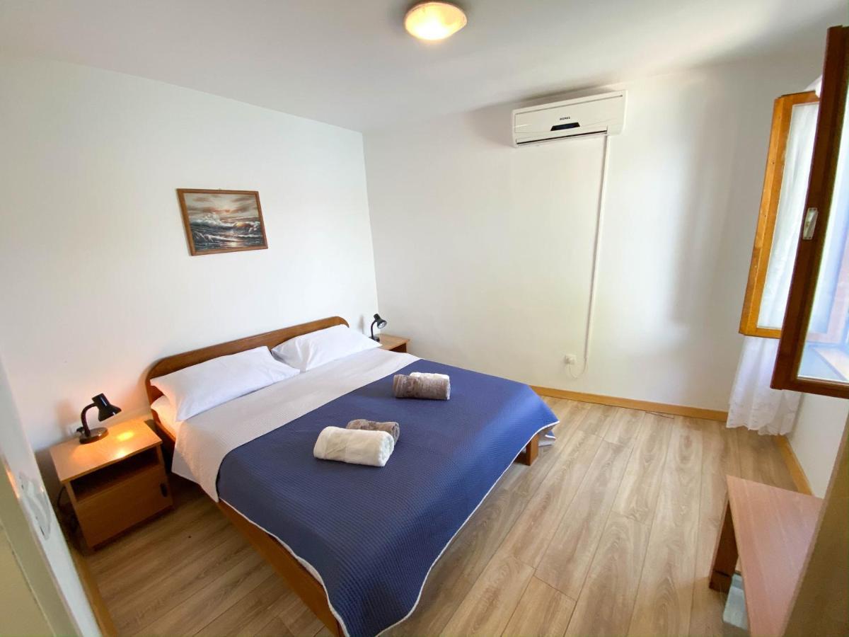 Seaview & Beachfront Apartments Jakov Donji Okrug  Eksteriør billede